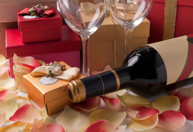 Vino i pokloni - 10 najboljih poklona za Dan žena s kojima ne možete pogriješiti